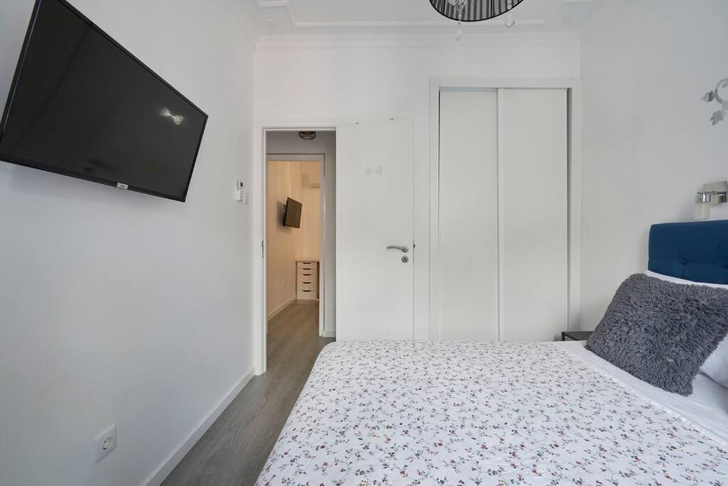 New 3 Bedroom Flat With River On Sight @alameda *