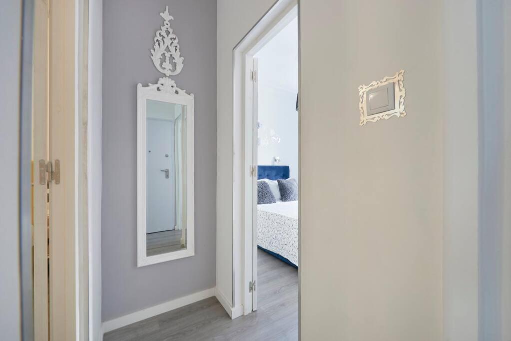 Apartment New 3 Bedroom Flat With River On Sight @alameda Lisbon