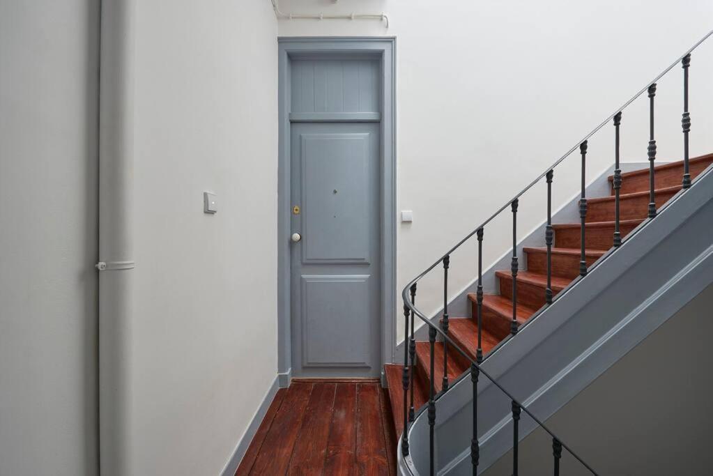 New 3 Bedroom Flat With River On Sight @alameda *